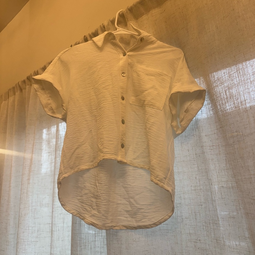 White Button-Up Short Sleeve Blouse
